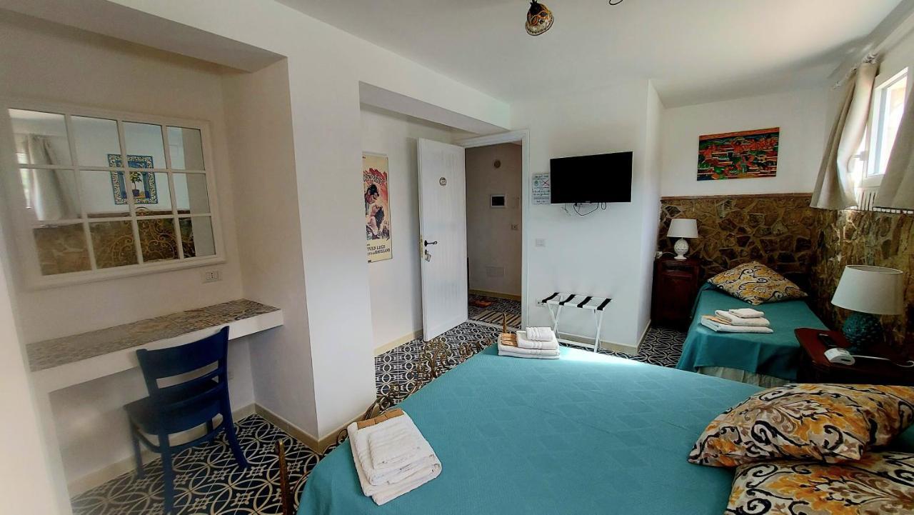 Vfh Villa Flavia Eco B&B - 50 Metri Dal Mare Santa Flavia Buitenkant foto
